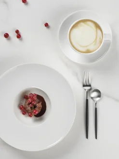 cappuccinotasse mit unterteller